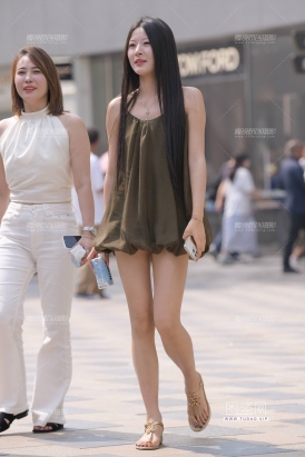 绿色短裙
