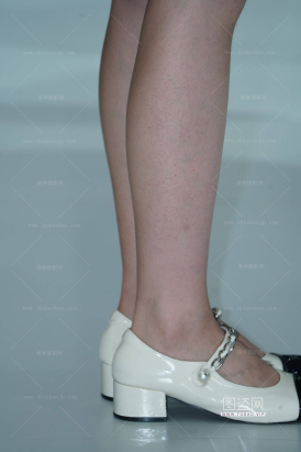 2024.9某大型che展裸腿足图集