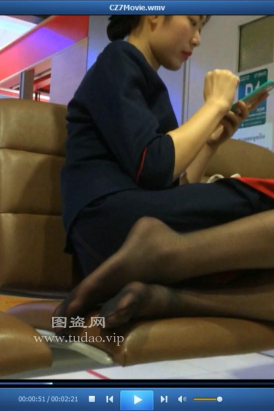 近距离拍摄黑 丝****美 女足底[02:21]