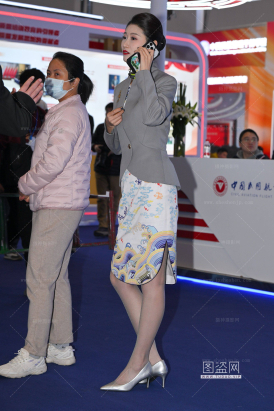 SH25-106-90√据说她是高级乘务长【套图➕8k视频