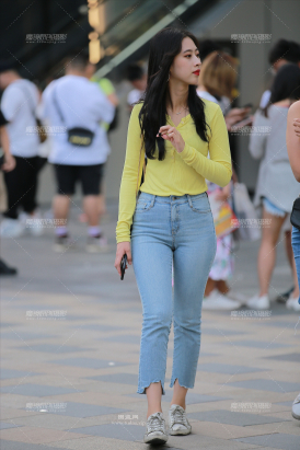 【玻璃赛帖】浅蓝牛仔裤学生妹