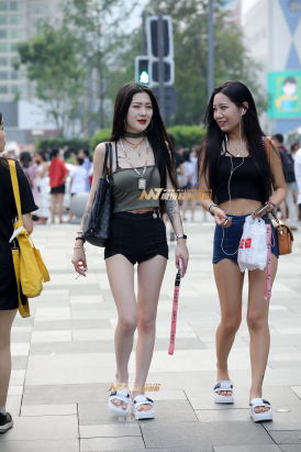 【凯恩赛贴】热裤辣妹弯弯月牙