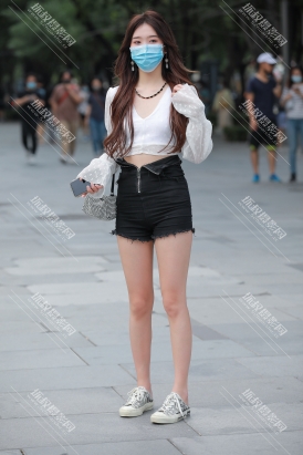 【J3420】黑色热裤美眉