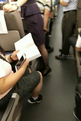 跟拍高铁乘务员 SI WA 不错！