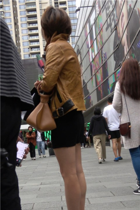 街拍高跟美腿熟女姐姐 [0.98 GB/MP4]