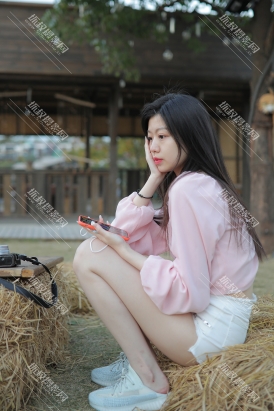 【M0690】“牧羊”女孩