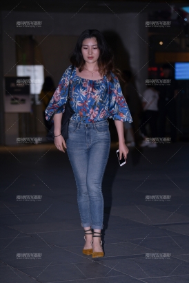 【街拍之魂赛帖】夜拍紧牛**