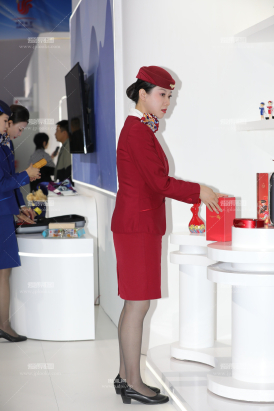 山航空姐端庄秀丽咖啡si高跟美腿很赞