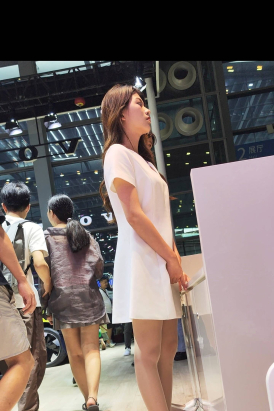 4K视频罕见礼仪工作和后台休息肉丝穿鞋过程真实自然美