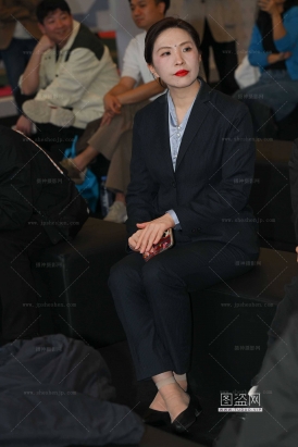 2641-19-64√上海-裤里丝-韵味经理-特写很赞哈