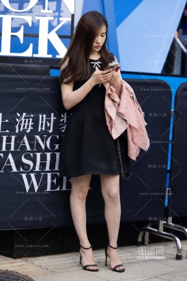 黑裙