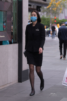 黑丝制服短发美女/240726-3-17