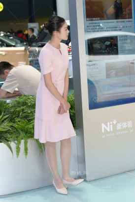 231119-18=69√一波眉目清秀丝袜小姐姐们，我们同居吧