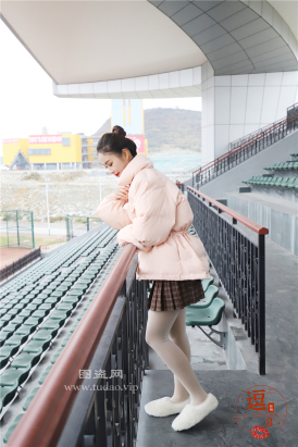 编码0093花色短裙白色美脚凉拖